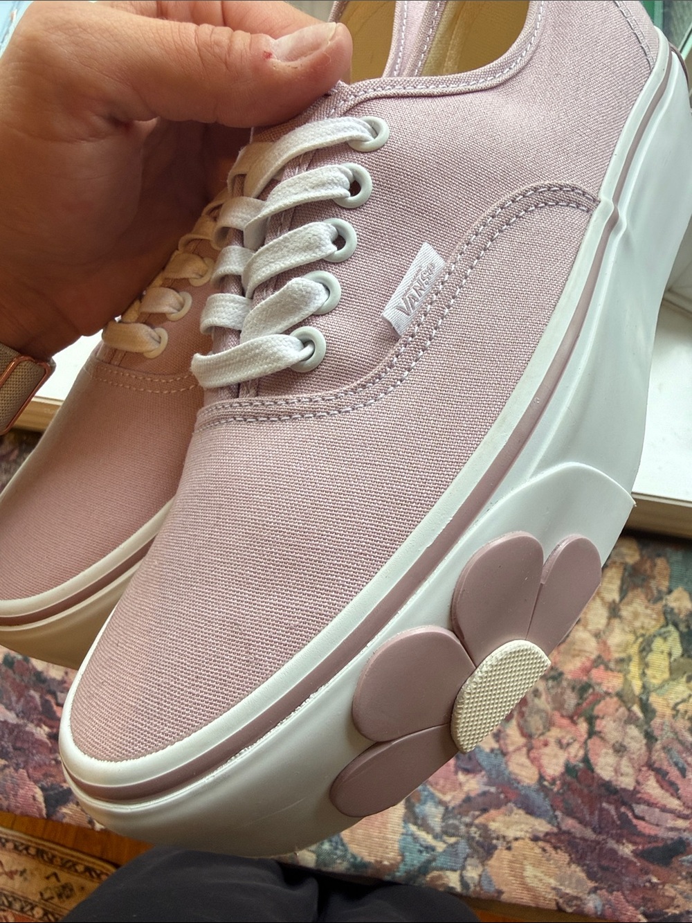 NEVER WORN! Vans Women’s Pink Canvas Platform Sneaker with Daisy Accent - Picture 5 of 12